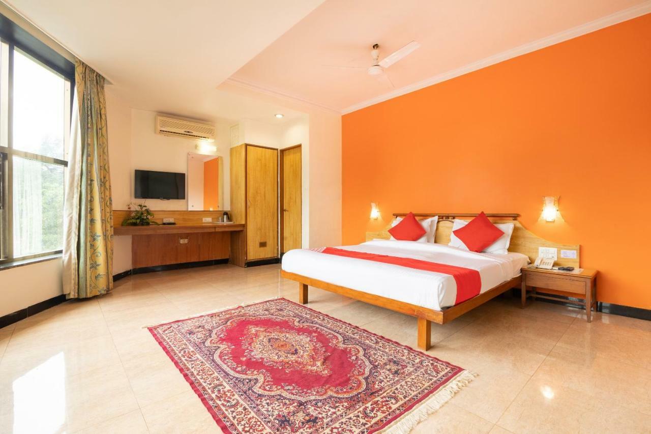 Oyo 44695 Hotel Mango Sawantwadi Dış mekan fotoğraf