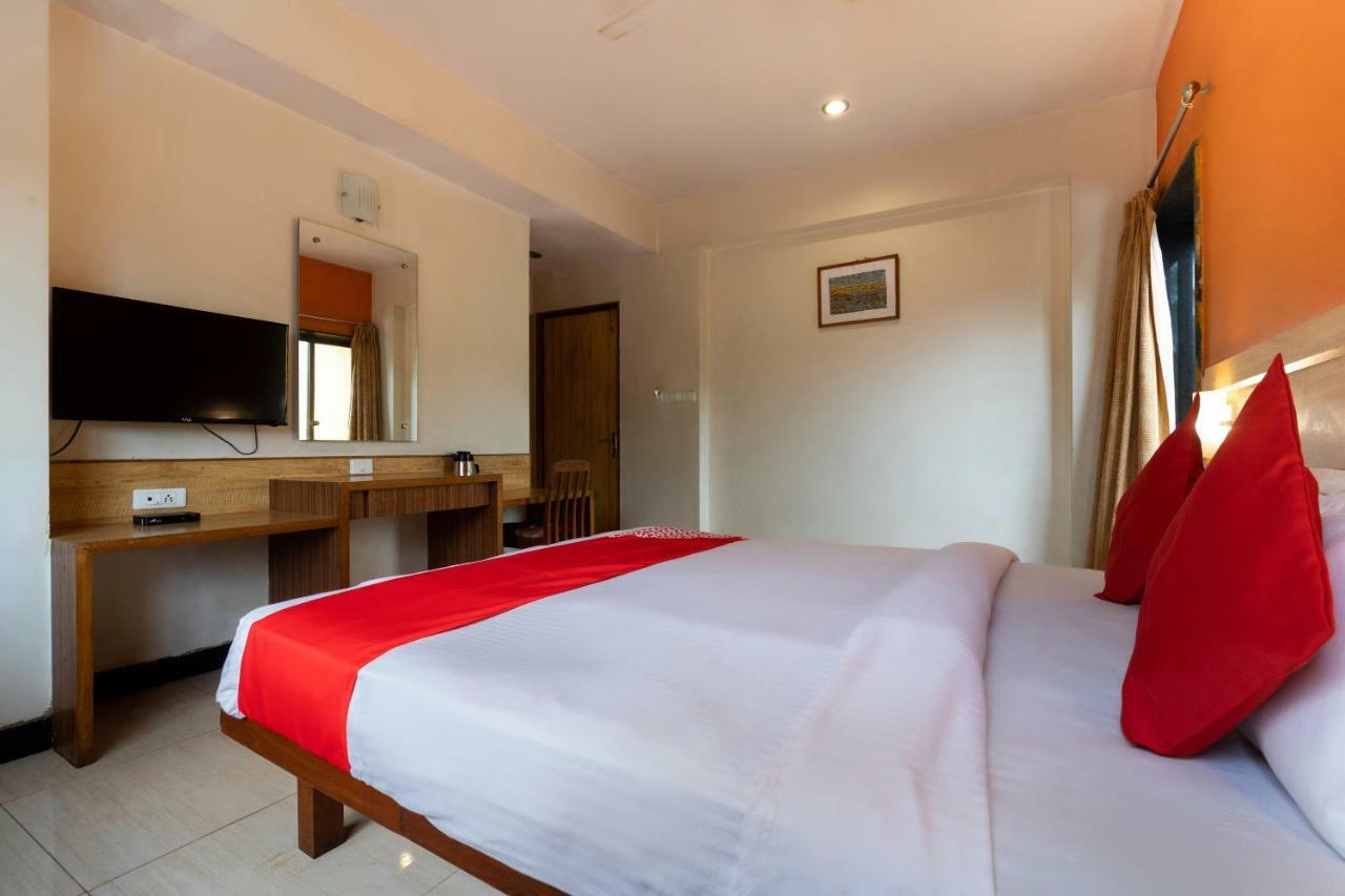 Oyo 44695 Hotel Mango Sawantwadi Dış mekan fotoğraf