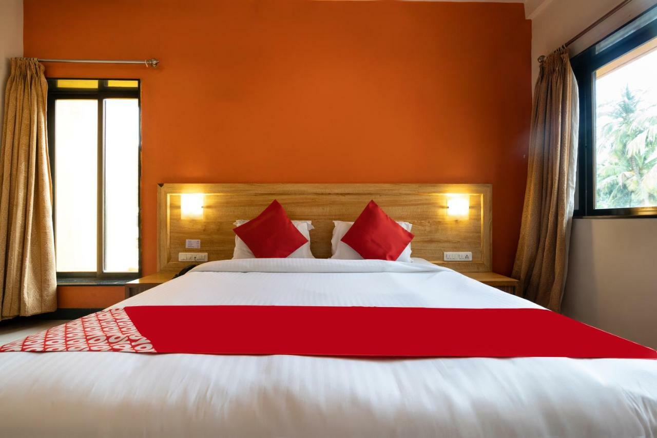 Oyo 44695 Hotel Mango Sawantwadi Dış mekan fotoğraf