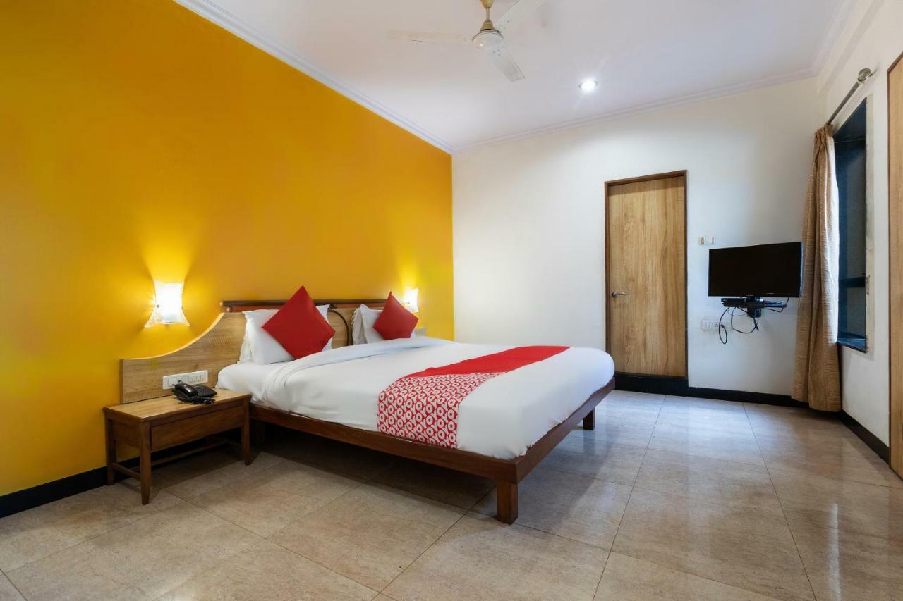 Oyo 44695 Hotel Mango Sawantwadi Dış mekan fotoğraf