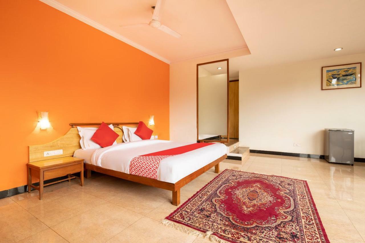 Oyo 44695 Hotel Mango Sawantwadi Dış mekan fotoğraf