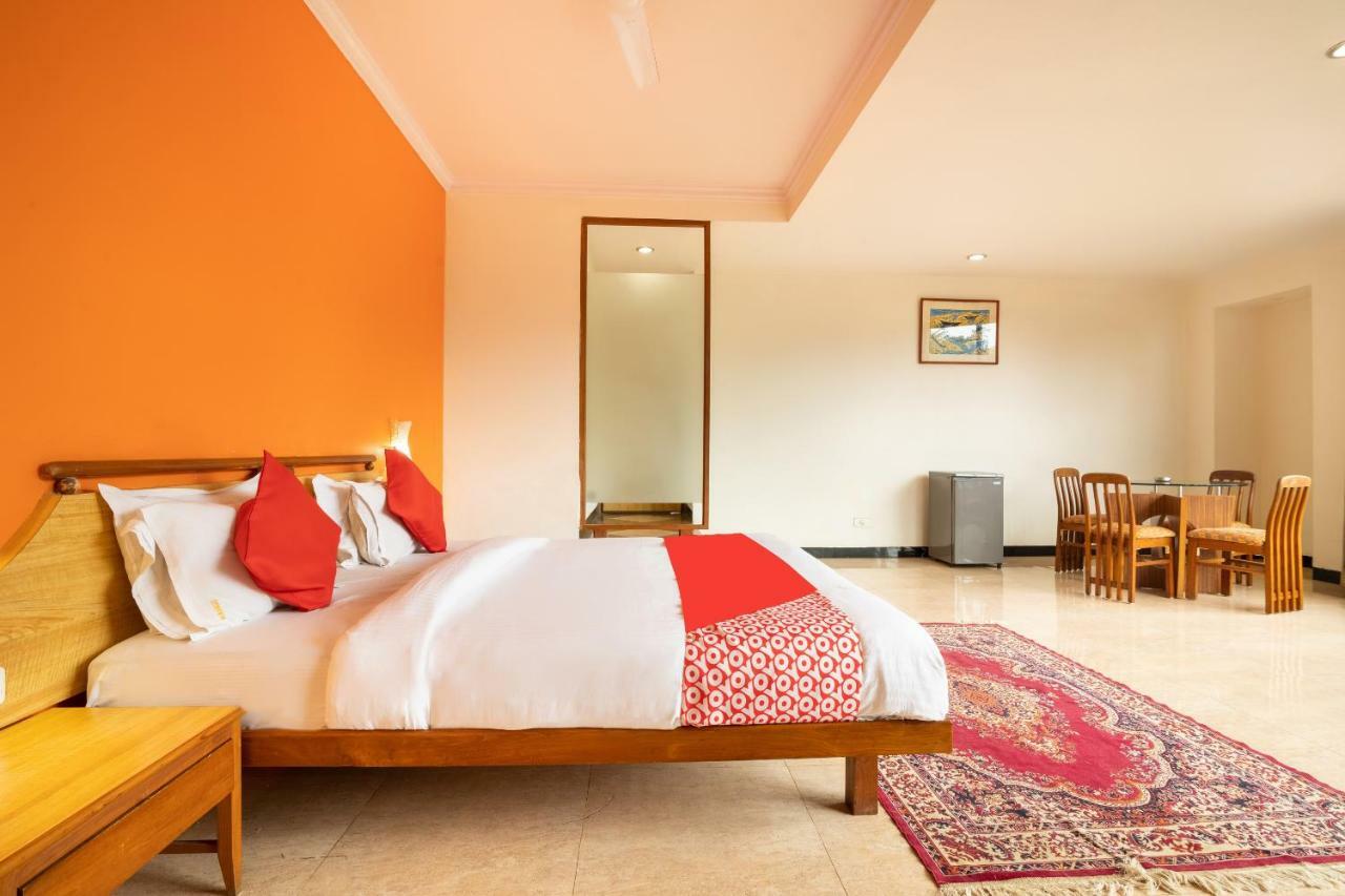 Oyo 44695 Hotel Mango Sawantwadi Dış mekan fotoğraf